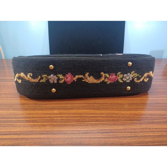 Vintage Needlepoint Embroidery Floral/Flowers Purse Handbag Top Clasp W/Receipt - Picture 4 of 14